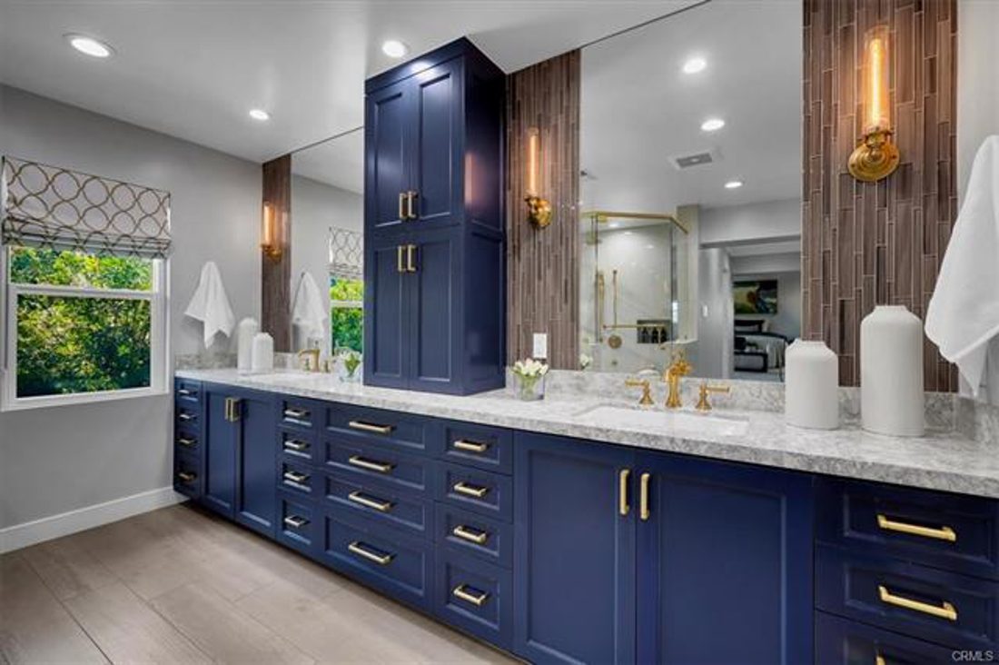 Spa-inspired primary bath